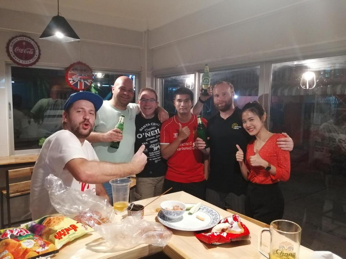 GoGoal Latkrabang Apartment Bangkok Bagian luar foto