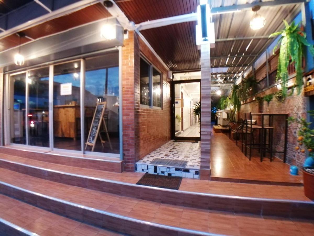 GoGoal Latkrabang Apartment Bangkok Bagian luar foto