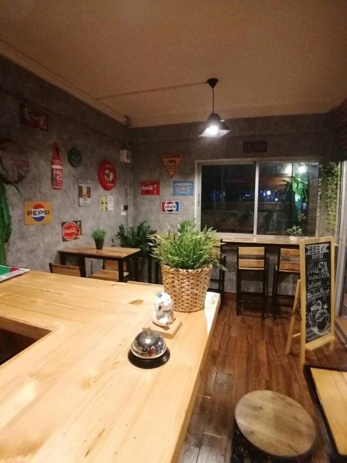 GoGoal Latkrabang Apartment Bangkok Bagian luar foto