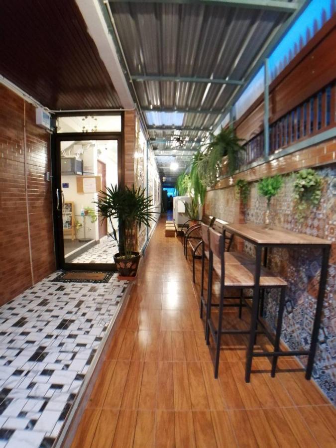 GoGoal Latkrabang Apartment Bangkok Bagian luar foto